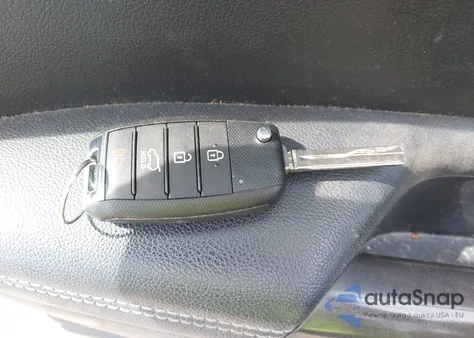 2017 Kia Sportage Lx z USA, uszkodzony, nr VIN KNDPMCAC3H7201813